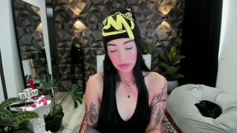 Snapshot of jade_porn chatting on 02-06-25, 01:10 Jade  independent model online show from 02-06-25, 01:10