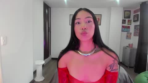 Snapshot of jade_porn chatting on 10-25-25, 11:51 Jade  independent model online show from 10-25-25, 11:51