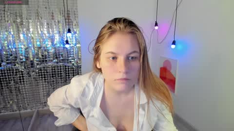 Jade online show from 12-22-24, 01:33