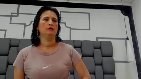 Snapshot of jade_squirt chatting on 12-30-24, 11:04 Jade online show from 12-30-24, 11:04