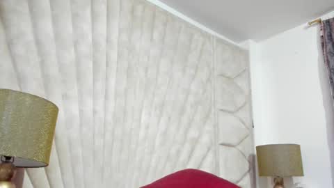 Snapshot of jade_squirt chatting on 11-11-25, 10:15 Jade online show from 11-11-25, 10:15