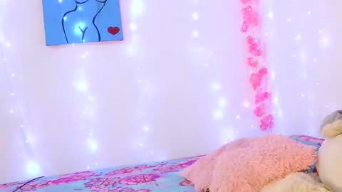 Jade Watson online show from 12-23-25, 03:04