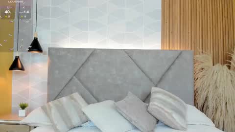 Alanis Cooper online show from 10-21-25, 02:01