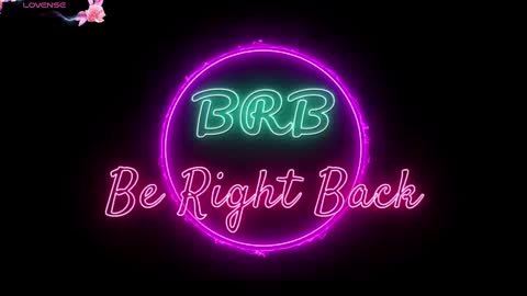 jade white  online show from 02-06-25, 12:26