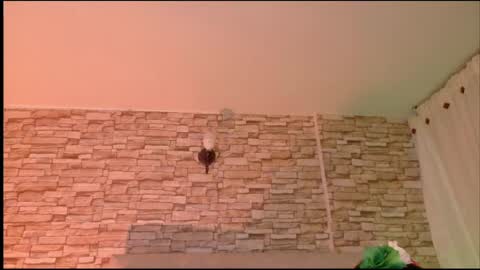 jade white  online show from 04-24-26, 12:18