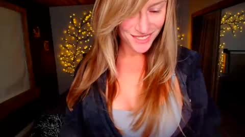 jadeamaryllis_ online show from 05-01-26, 02:21