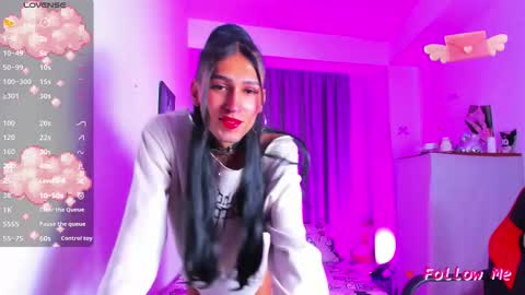 Jade Benett online show from 10-18-25, 02:47