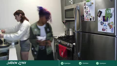 Jaden Lynx online show from 12-23-24, 08:25