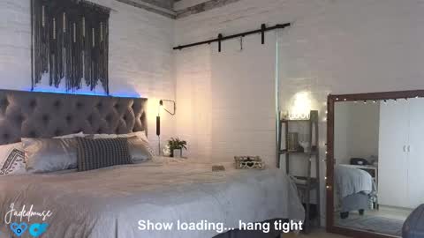 Jade online show from 09-18-25, 08:05