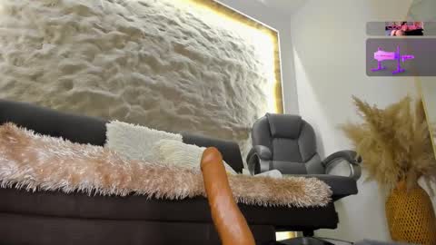 jadee__ online show from 02-19-25, 06:33