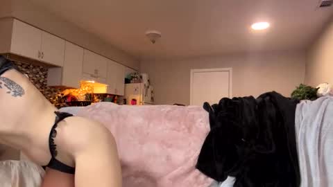 sexyeyes neverlie  online show from 04-28-26, 01:49