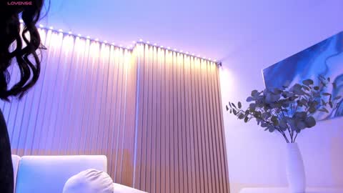 JADE EVANS online show from 12-11-24, 12:02