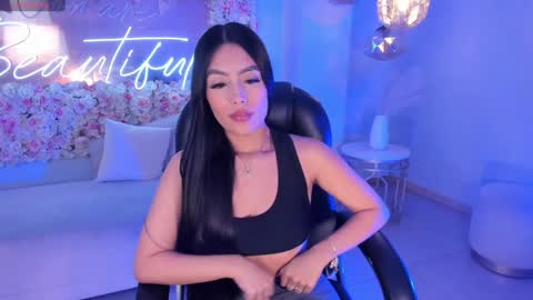 JADE EVANS online show from 12-29-24, 04:51