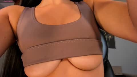 JADE EVANS online show from 03-06-25, 06:37