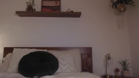 Jade Love online show from 12-27-24, 11:31