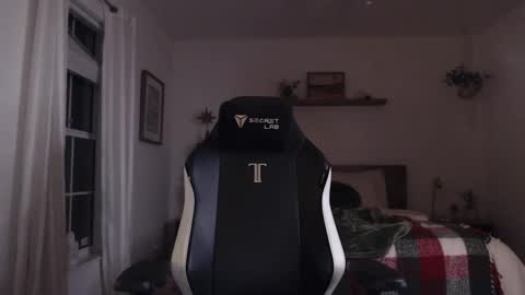 Jade Love online show from 01-04-25, 12:16