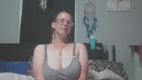 JadeLuv online show from 04-24-26, 12:46