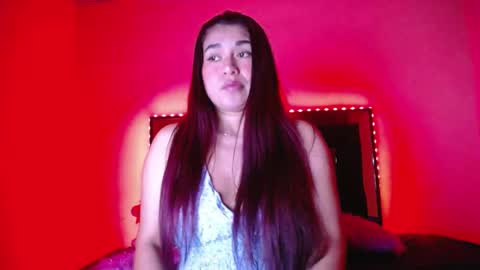 Snapshot of jademadisson chatting on 05-22-26, 06:42 jade online show from 05-22-26, 06:42