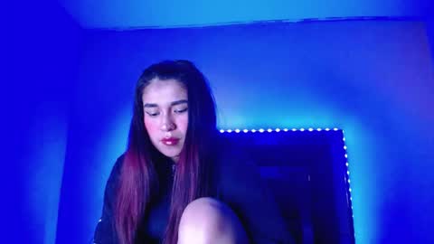 Snapshot of jademadisson chatting on 05-24-26, 07:35 jade online show from 05-24-26, 07:35