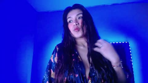 Snapshot of jademadisson chatting on 06-08-26, 10:04 jade online show from 06-08-26, 10:04