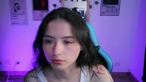 Snapshot of jademonet_ chatting on 03-26-26, 05:24 Jade 3 online show from 03-26-26, 05:24