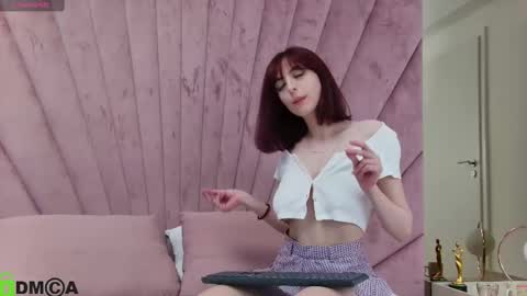 jademuse online show from 01-13-25, 09:52