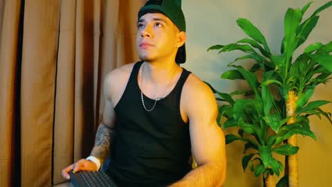 Snapshot of jadenfeynman chatting on 02-06-25, 12:33 Jaden Feynman online show from 02-06-25, 12:33