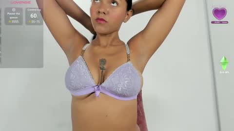 Snapshot of jadesmiith1 chatting on 01-26-25, 02:35 Jade Smith online show from 01-26-25, 02:35