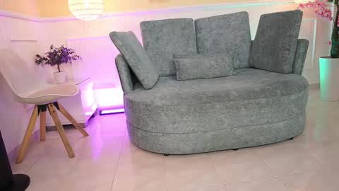 Snapshot of jadesummerr chatting on 09-20-25, 11:44 Jade Summer online show from 09-20-25, 11:44