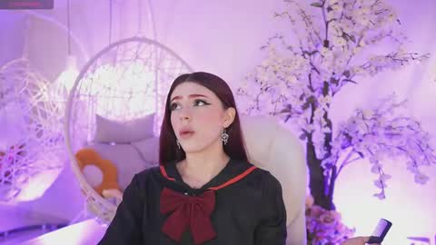 Snapshot of jadesummerr chatting on 09-23-25, 11:35 Jade Summer online show from 09-23-25, 11:35