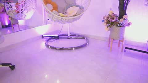 Snapshot of jadesummerr chatting on 09-24-25, 11:35 Jade Summer online show from 09-24-25, 11:35