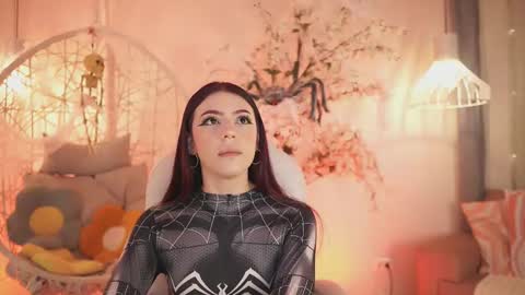 Snapshot of jadesummerr chatting on 10-01-25, 11:49 Jade Summer online show from 10-01-25, 11:49