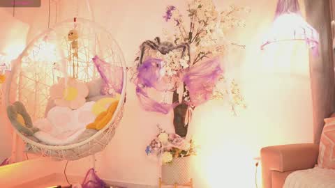 Snapshot of jadesummerr chatting on 10-11-25, 11:31 Jade Summer online show from 10-11-25, 11:31