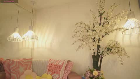 Snapshot of jadesummerr chatting on 11-05-25, 11:32 Jade Summer online show from 11-05-25, 11:32