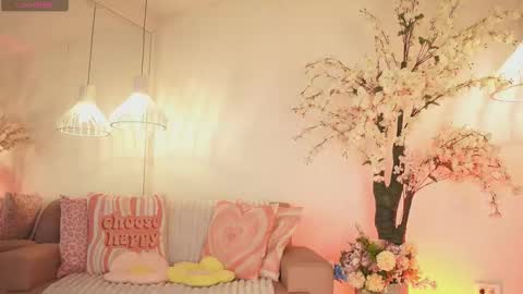 Snapshot of jadesummerr chatting on 11-10-25, 11:31 Jade Summer online show from 11-10-25, 11:31