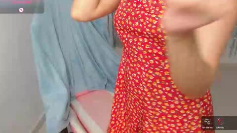 Snapshot of jadesunny chatting on 01-15-26, 02:05 JADE 3 online show from 01-15-26, 02:05