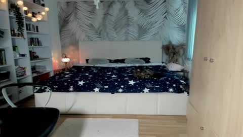 elena online show from 01-29-25, 06:12