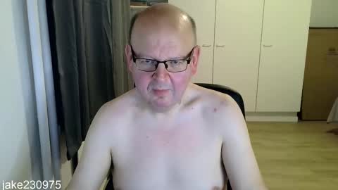 Jake2309 online show from 12-05-25, 08:27