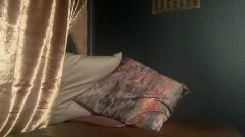 jake_jackson1 online show from 09-22-25, 05:09