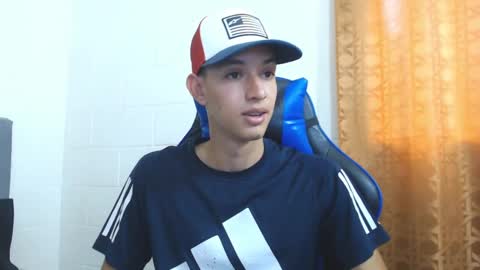 Snapshot of jake_shadow14 chatting on 03-10-25, 06:34 Hi guys im new 3 online show from 03-10-25, 06:34