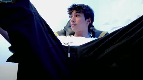 jake_tripp online show from 02-19-25, 03:50