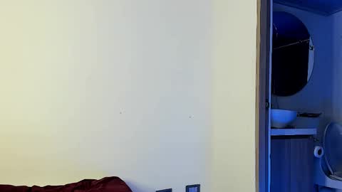 Snapshot of jakee_brown chatting on 02-12-25, 07:55 Santiago online show from 02-12-25, 07:55