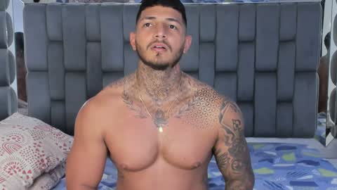 my name is sebas If you come here dont hesitate to say hello Im a guy who really likes having conversations and having hot online show from 12-22-24, 06:15