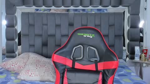 my name is sebas If you come here dont hesitate to say hello Im a guy who really likes having conversations and having hot online show from 12-28-24, 10:34