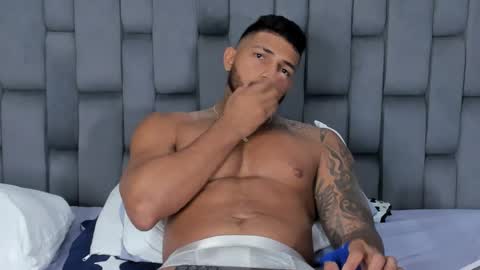 my name is sebas If you come here dont hesitate to say hello Im a guy who really likes having conversations and having hot online show from 02-28-25, 01:37