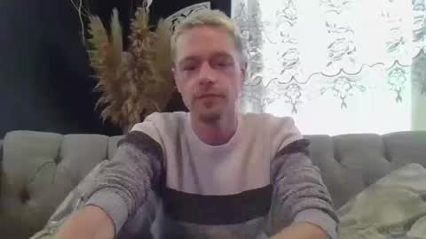 jakjakrabbit online show from 10-12-25, 08:08