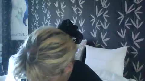 JAKKI LOUISE pornstar online show from 09-11-25, 04:51