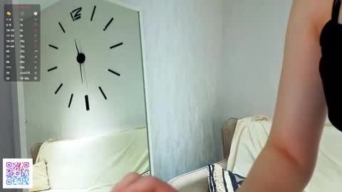 Snapshot of jaleesasahler chatting on 11-30-25, 04:05 Iris online show from 11-30-25, 04:05