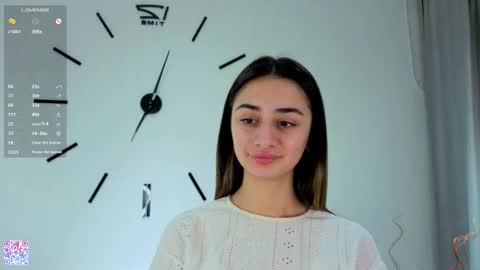 Snapshot of jaleesasahler chatting on 12-14-25, 04:18 Iris online show from 12-14-25, 04:18