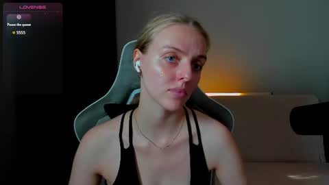 Sofia online show from 06-12-26, 07:07